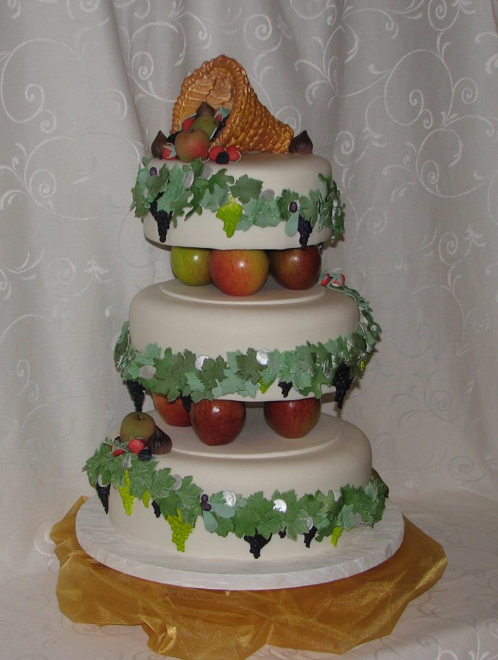 harvest wedding cake